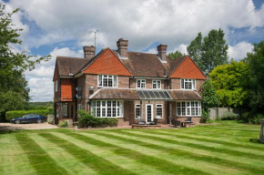  Claverton Hotel  Баттл